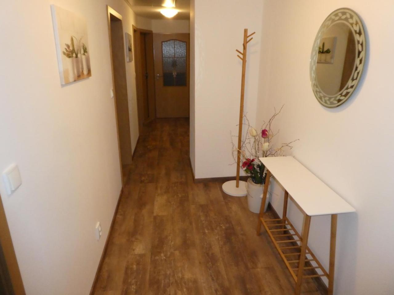 Ubytování Farma U sv. Jakuba Dolni Lanov Esterno foto